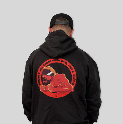 Siska Finuccsi Minden kurva sorom pulcsi